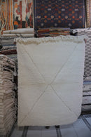 Beni Ouarain Rug Model A5 -  100 x 150 cm    /    40  x  60  in